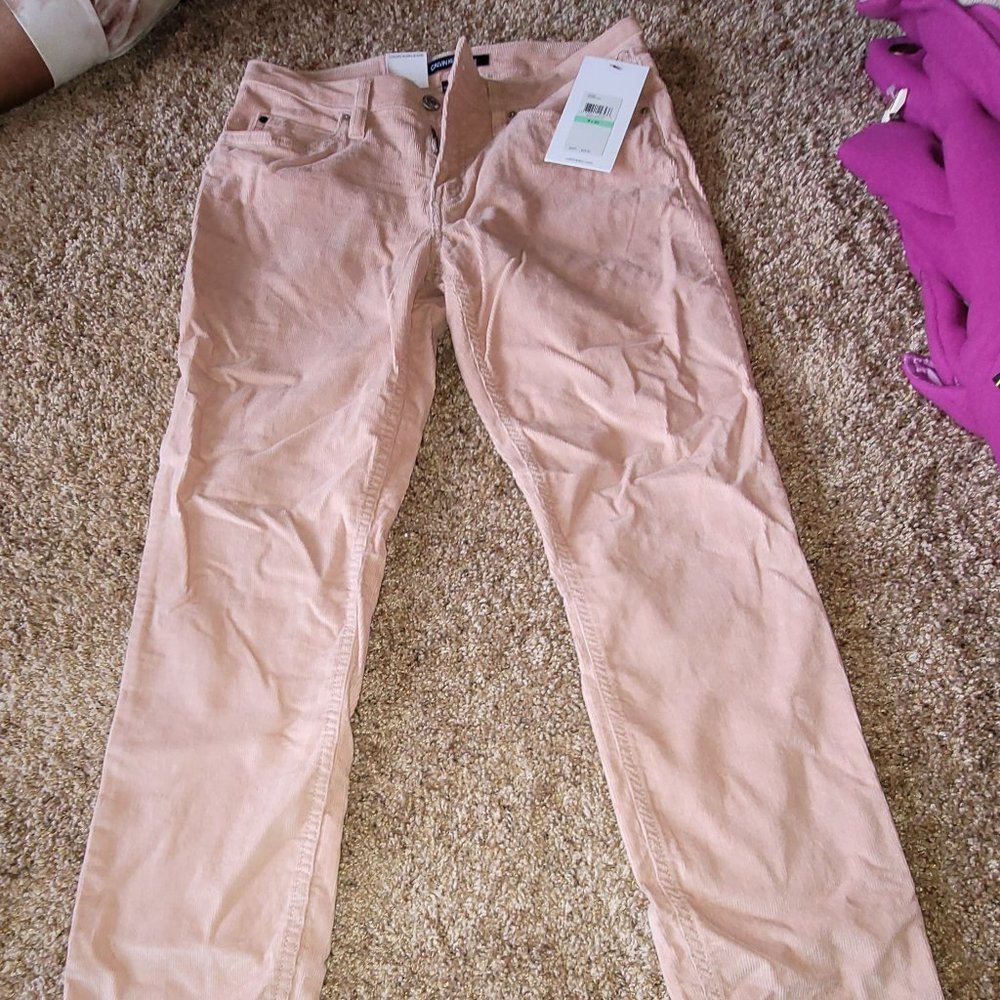 Calvin Klein pink corduroy mid-rise skinny – size 8 (runs small - new)